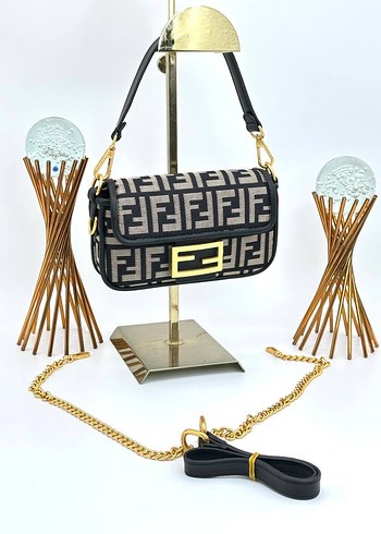 Fendi Baguette Çanta - Görsel 2