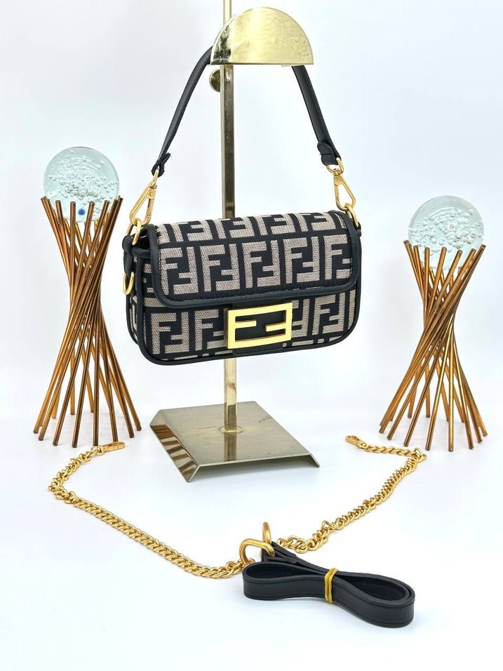 Fendi Baguette Çanta - Görsel 2