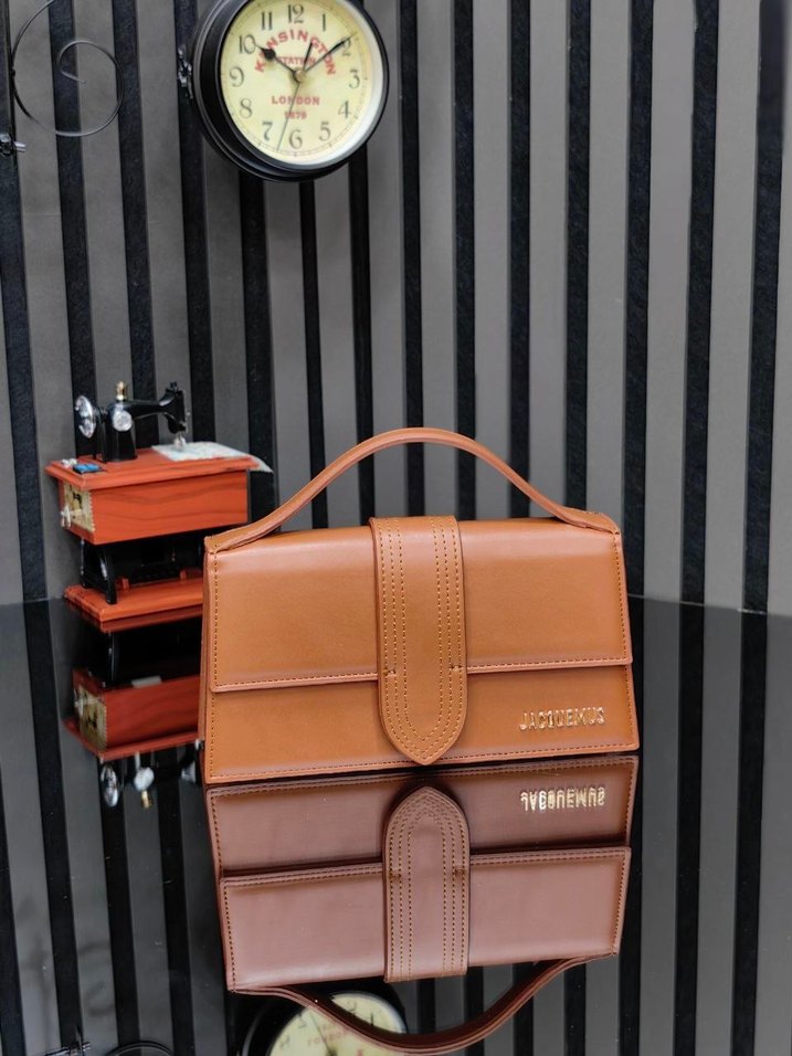 Jacquemus Deri Kadın Çanta - Görsel 3