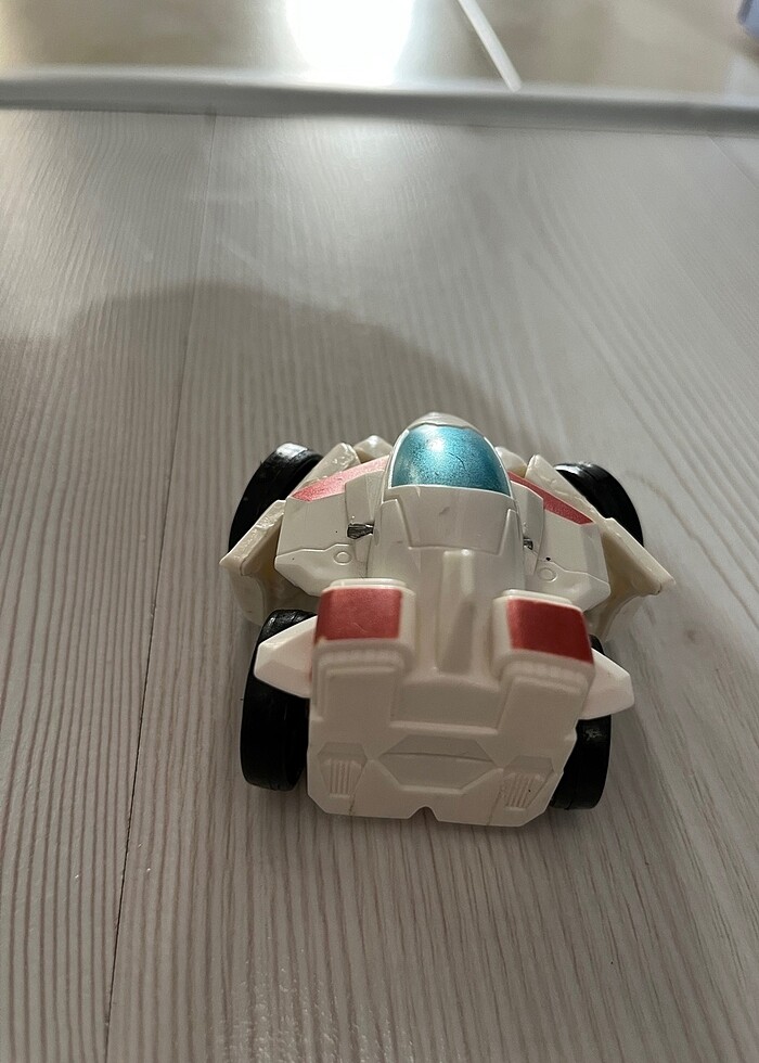 Arabaya dönüşen factory - Görsel 5