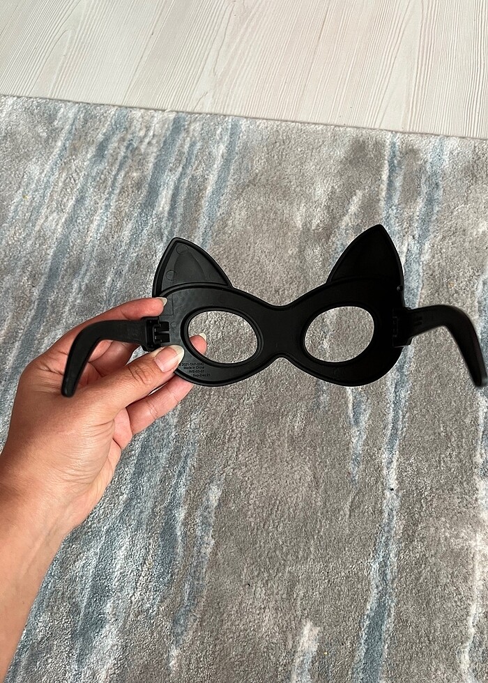 Kara kedi gözlüğü - Görsel 2