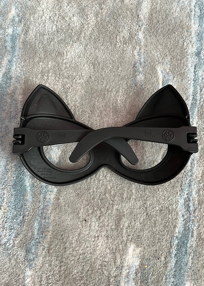 Kara kedi gözlüğü - Görsel 3