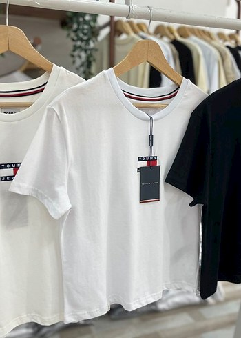 Tommy Hilfiger Kadın Beyaz ve Lacivert Tshirt