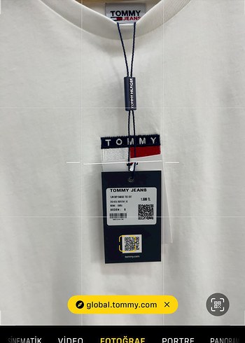 s Beden Tommy Hilfiger Kadın Beyaz ve Lacivert Tshirt