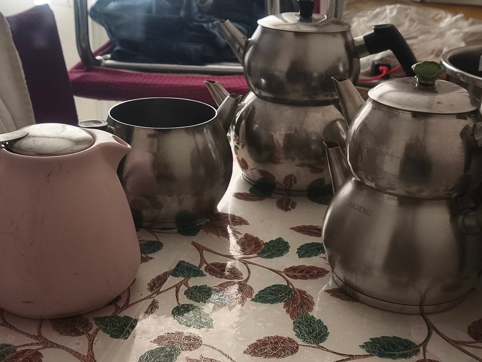 Pastel Pembe Kulplu Çelik Çaydanlık - Görsel 5