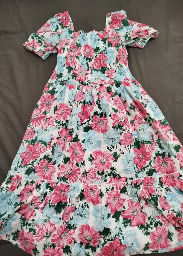 Elbise ve etekler bir arada - Görsel 3