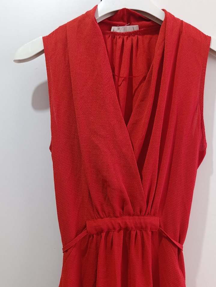 Kırmızı Keten V Yakalı Uzun Elbise - Görsel 3