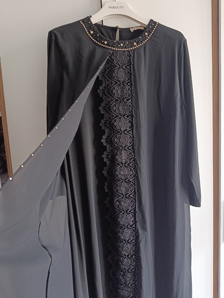 Siyah Uzun Kollu İşlemeli Kadın Elbise - Görsel 3