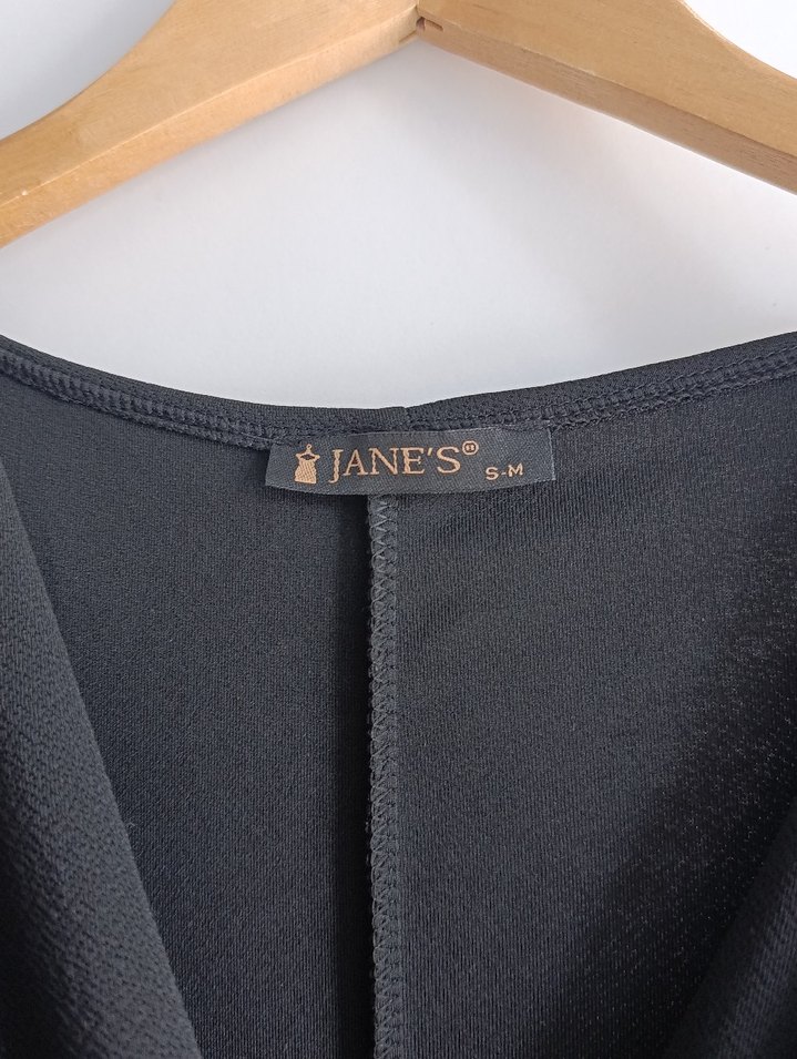 Dantel Kollu Siyah Uzun V Yaka Elbise - Görsel 3