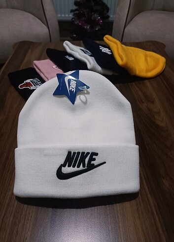 Beden Nike, The Nort Face, Chicago Bulls, New York Bere Çeşitleri