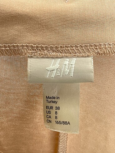 38 Beden çeşitli Renk H&M Kısa Elbise %70 İndirimli.