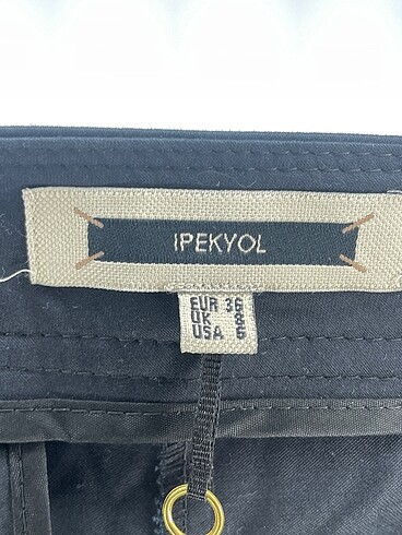 36 Beden siyah Renk ipekyol Kumaş Pantolon %70 İndirimli.