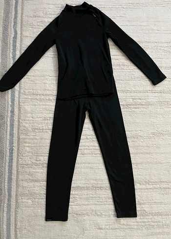 Erkek çocuğu  Siyah Yüksek Yaka Uzun Kollu içlik tayt takımı - Görsel 2