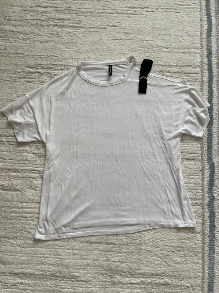 Kadın Beyaz Kısa Kollu Pamuklu Tişört - Görsel 3