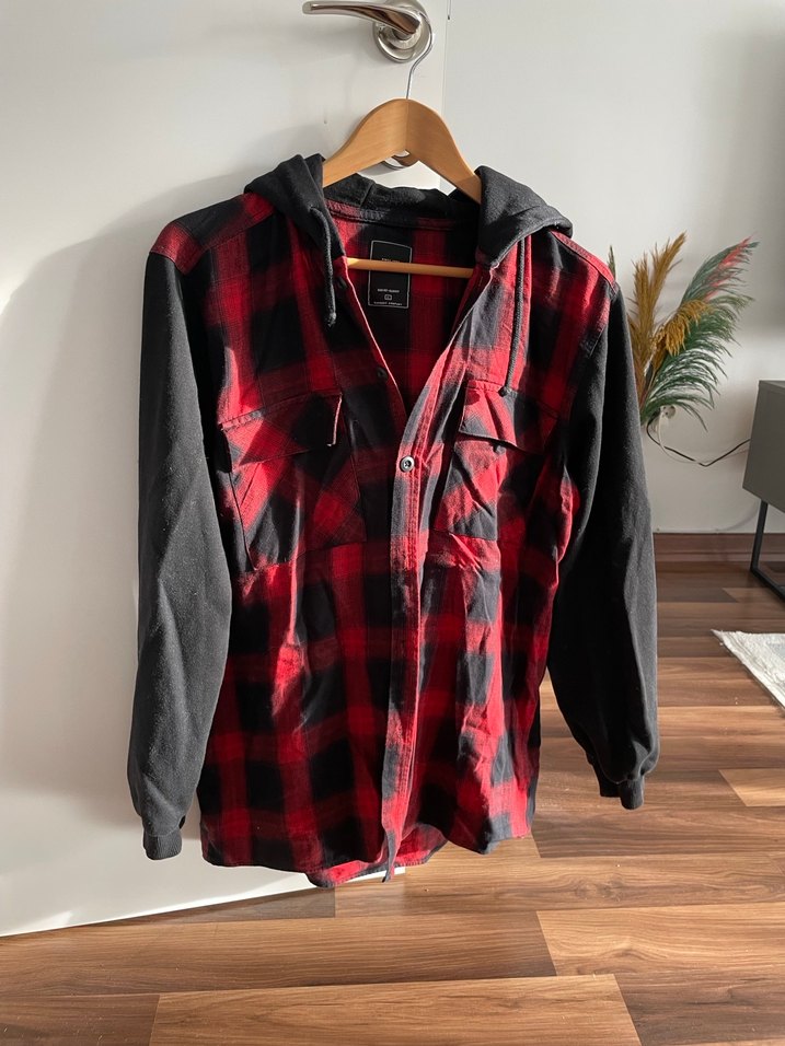 Kırmızı Kapüşonlu Uzun Kollu Salaş Gömlek - Görsel 4