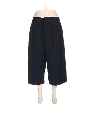 Pull and Bear Bermuda / Kapri %70 İndirimli.