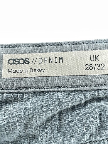 28 Beden gri Renk Asos Düz Kesim %70 İndirimli.