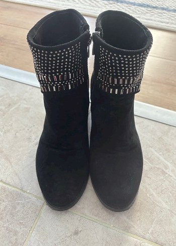 Siyah Süet Payetli Kadın Bot - Görsel 3