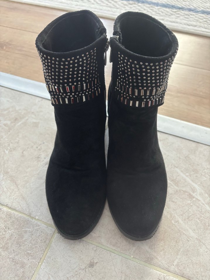 Siyah Süet Payetli Kadın Bot - Görsel 3