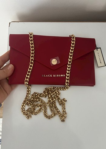 Zincir Detaylı Parlak Kırmızı Deri Kadın Çanta - Görsel 5