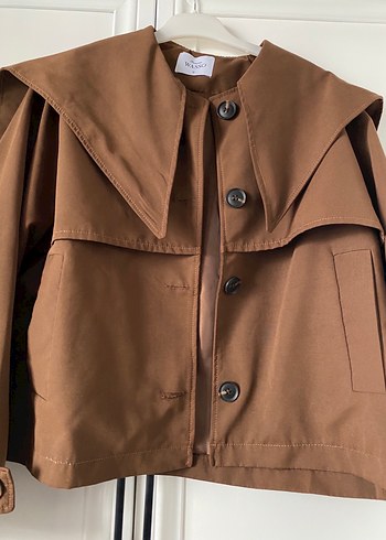 Kadın Koyu Kahverengi Düğmeli Kısa Trençkot - Görsel 4