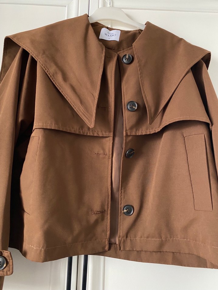 Kadın Koyu Kahverengi Düğmeli Kısa Trençkot - Görsel 4
