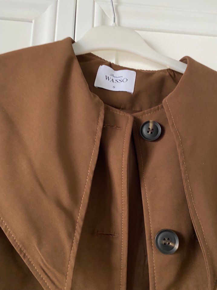 Kadın Koyu Kahverengi Düğmeli Kısa Trençkot - Görsel 5