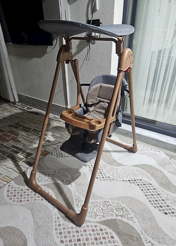 Camel ve Gri Bebek Mama Sandalyesi