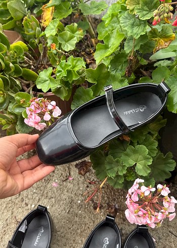 Tokalı Siyah Minimalist Stiletto Topuklu kız çocuk Babet - Görsel 5