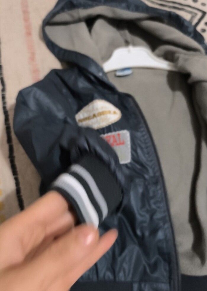 İnce mevsimlik yağmurluk  - Görsel 3