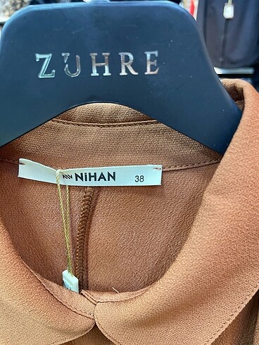 Nihan Nihan yaka detaylı gömlek