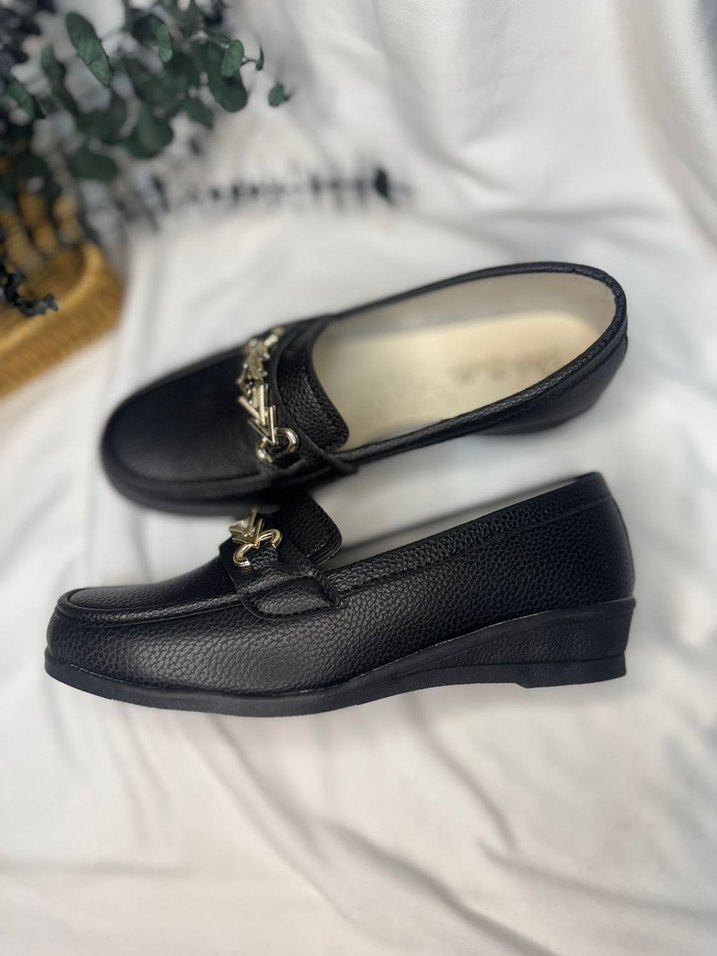 Kadın ortopedik siyah ayakkabı - Görsel 2