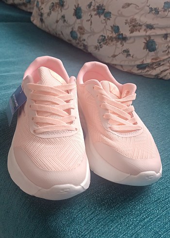 Pembe Bağcıklı Kadın Spor Ayakkabı - Görsel 3