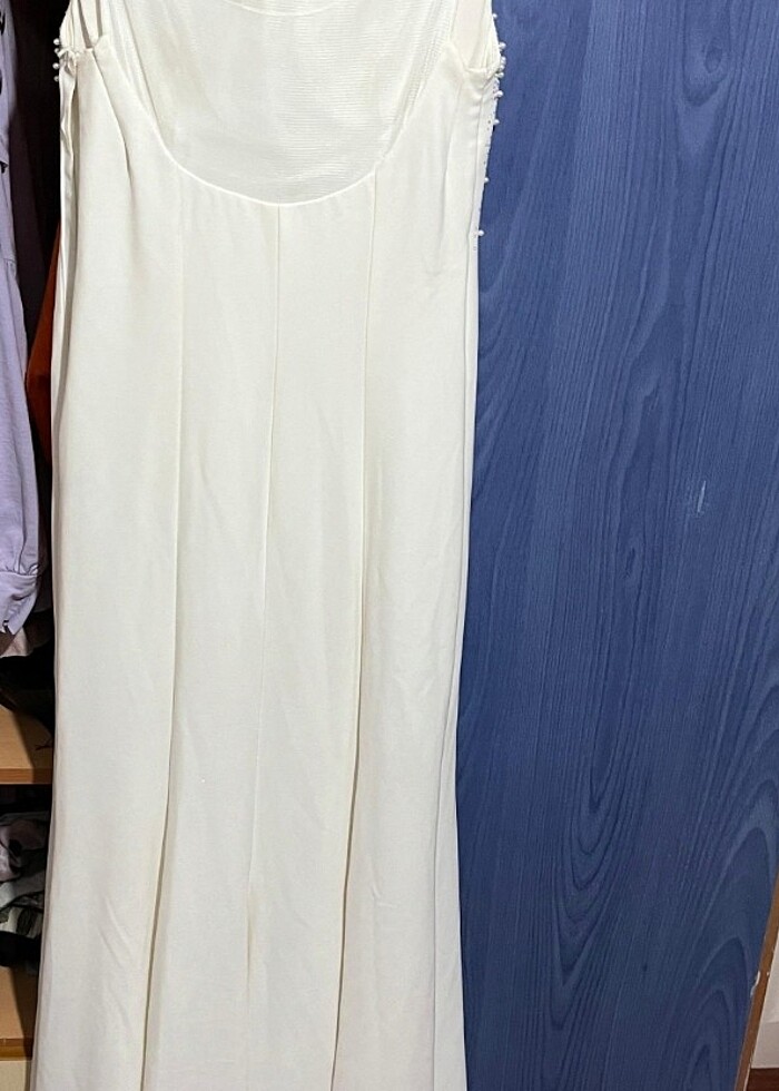 Balık model uzun beyaz elbise - Görsel 2