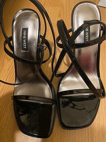 Nine West Nine West