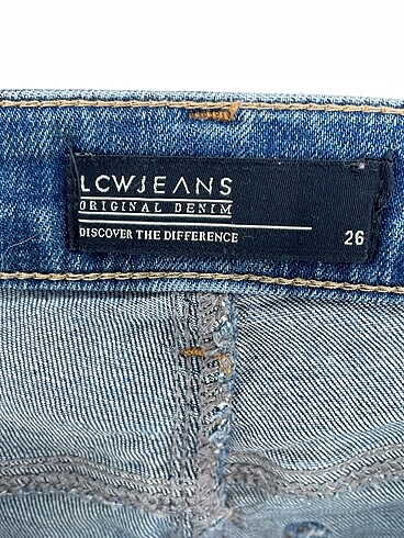 26 Beden mavi Renk LC Waikiki Jean / Kot %70 İndirimli.