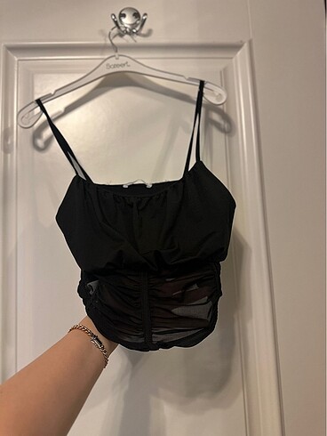 Zara Siyah askılı üst