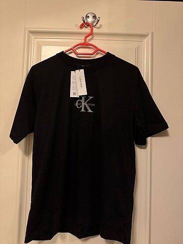 Calvin klein tshirt