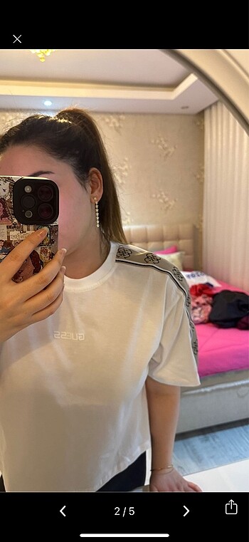 m Beden Guess tshirt