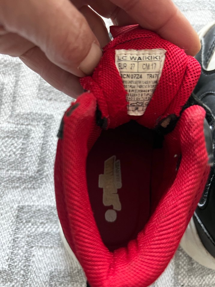 Erkek Çocuk Siyah Yılan Desenli Spor Ayakkabı - Görsel 2