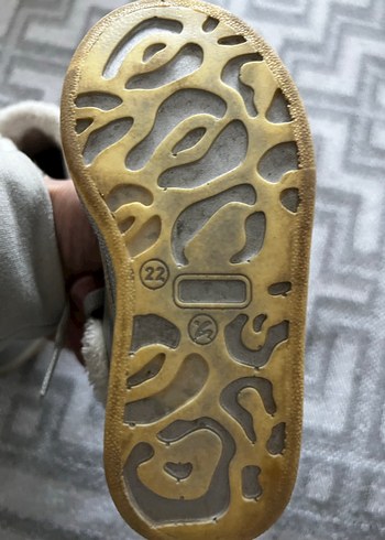 Kız Çocuk Gri Kürklü Bot - Görsel 3