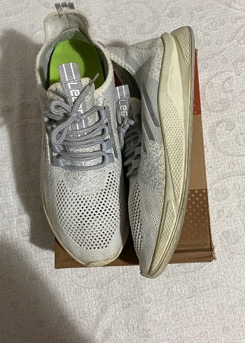 Gri Bağcıklı Kadın Spor Ayakkabı - Görsel 2