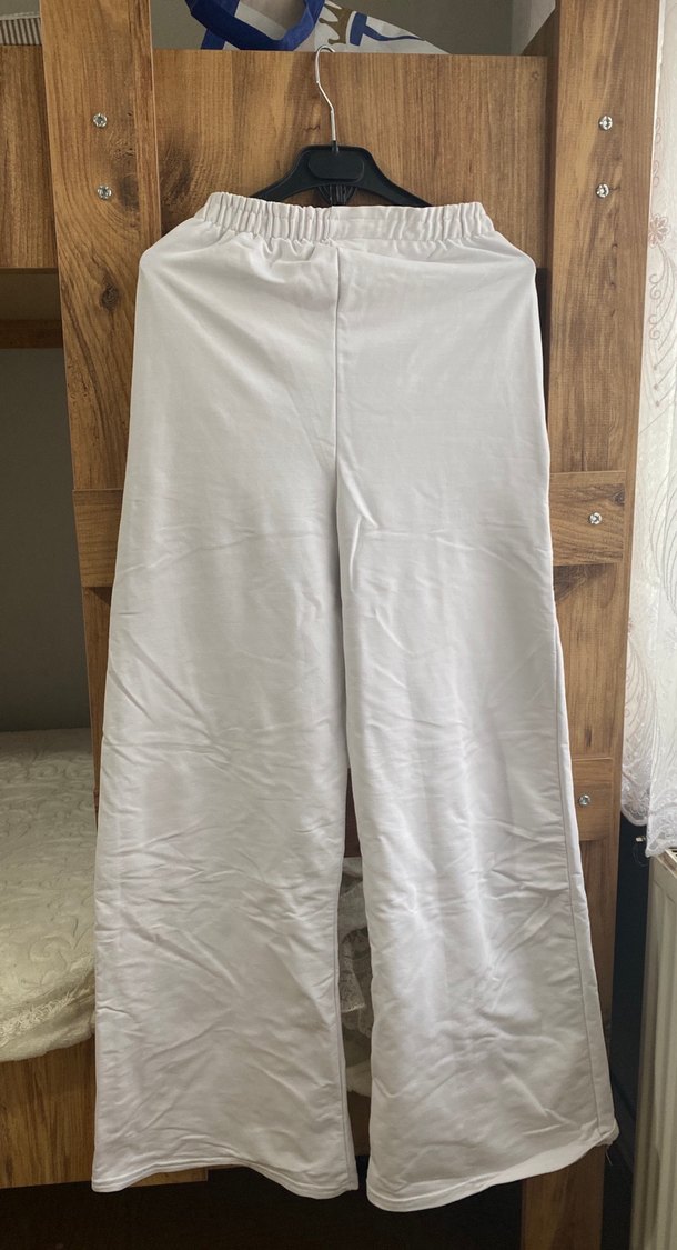 Beyaz Loose Fit Kadın Eşofman Altı - Görsel 3