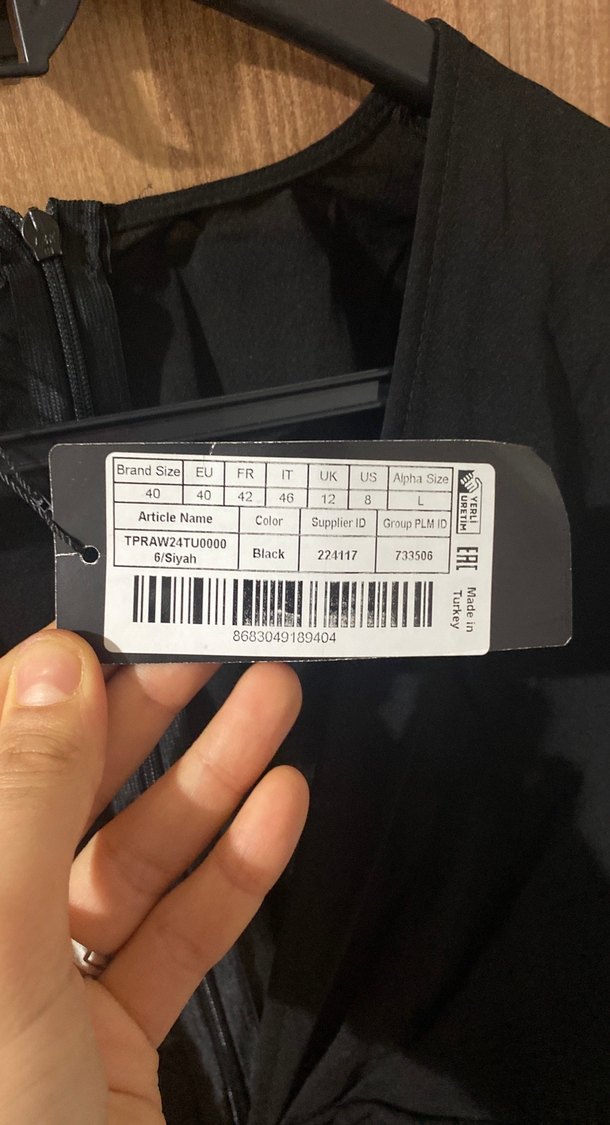 Uzun Kollu Siyah Drapeli Uzun tulum - Görsel 3