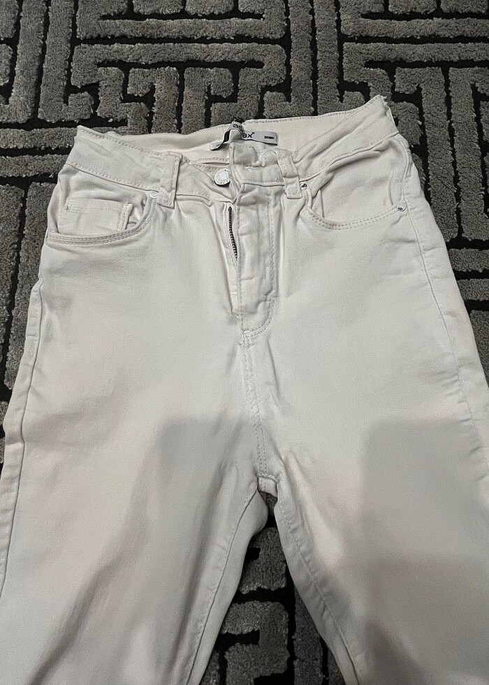 Beyaz pantolon - Görsel 4