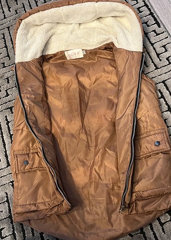 Kapüşonlu Kahverengi Parlak yelek kadın - Görsel 3