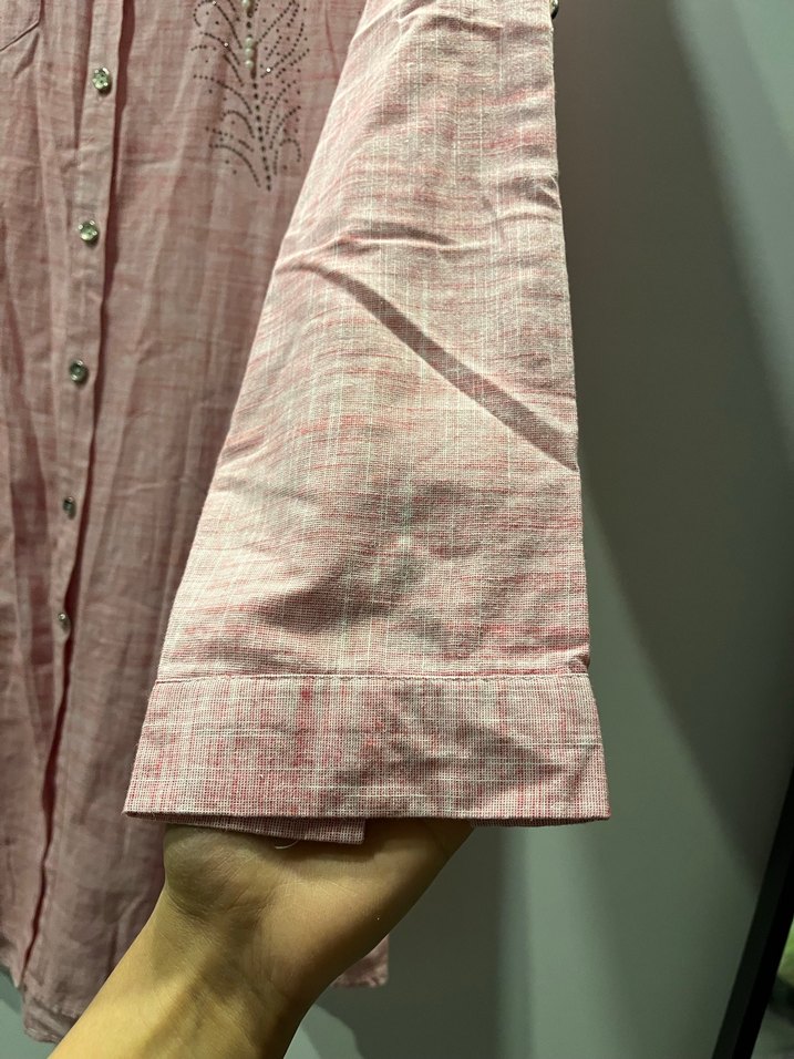 Pembe Nakışlı Uzun Keten Gömlek - Görsel 4