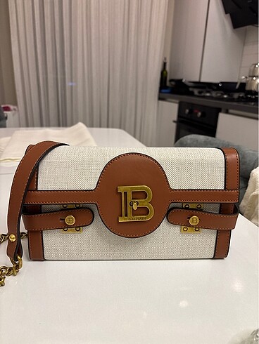 Balmain kol çantası