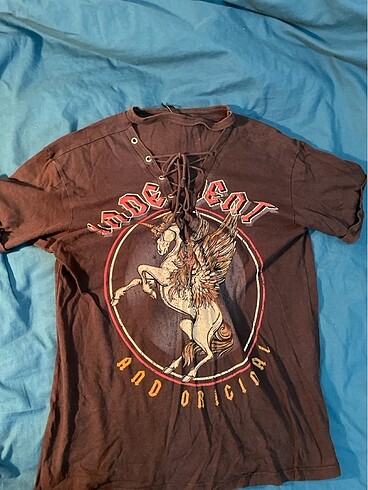 Stradivarius bol t-shirt