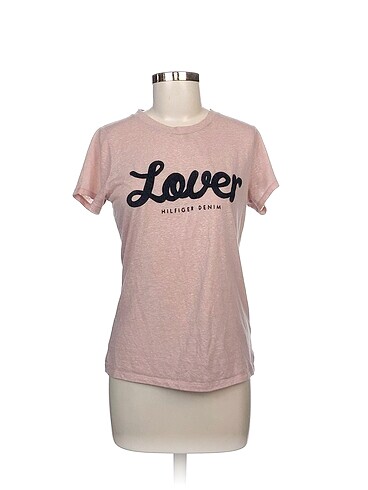 Tommy Hilfiger T-shirt %70 İndirimli.